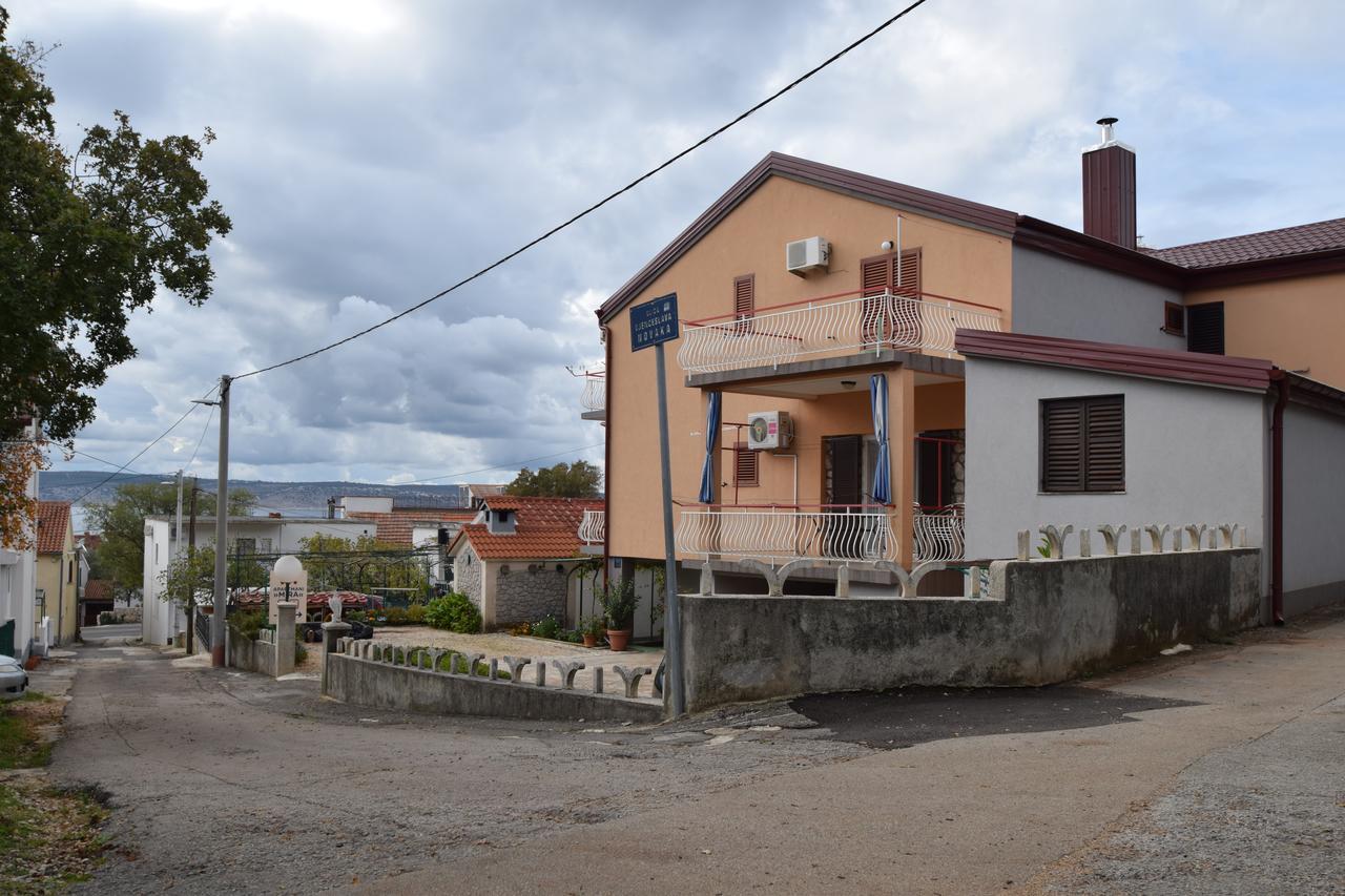 Apartments Mira Starigrad Paklenica Ruang foto